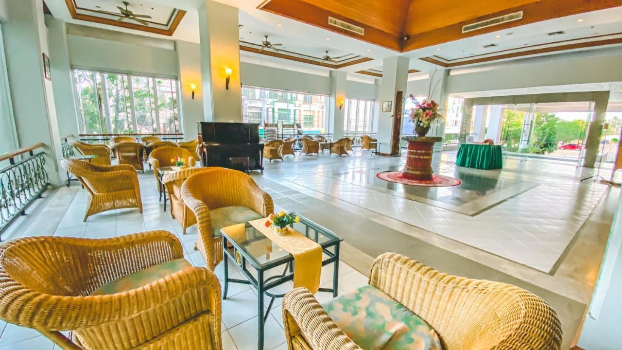 K Park Grand Hotel Sha Plus Certified Surat Thani Eksteriør billede