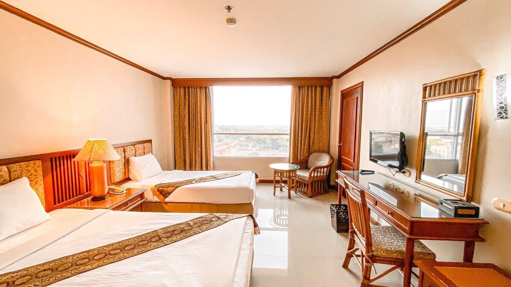 K Park Grand Hotel Sha Plus Certified Surat Thani Eksteriør billede