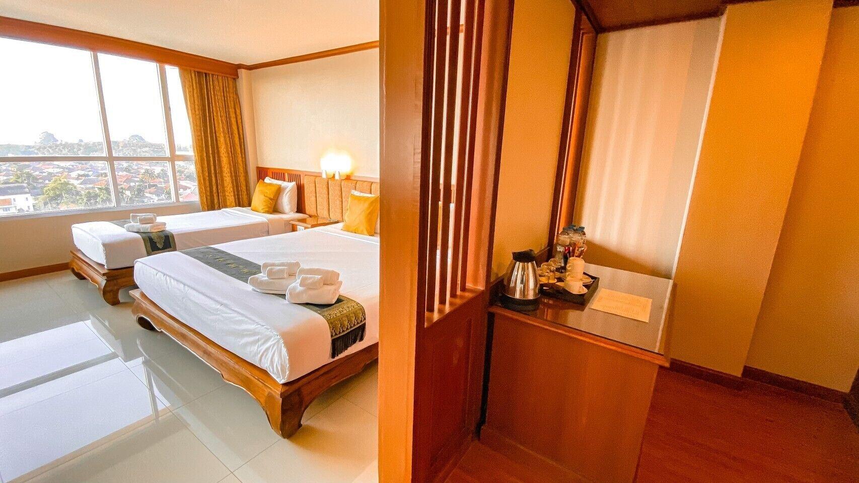 K Park Grand Hotel Sha Plus Certified Surat Thani Eksteriør billede