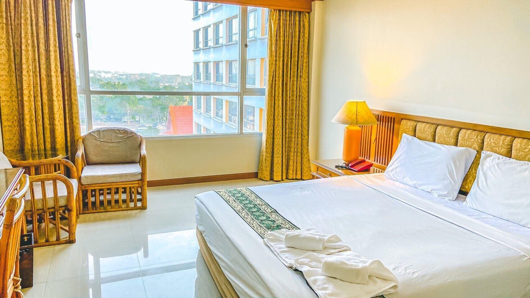 K Park Grand Hotel Sha Plus Certified Surat Thani Eksteriør billede