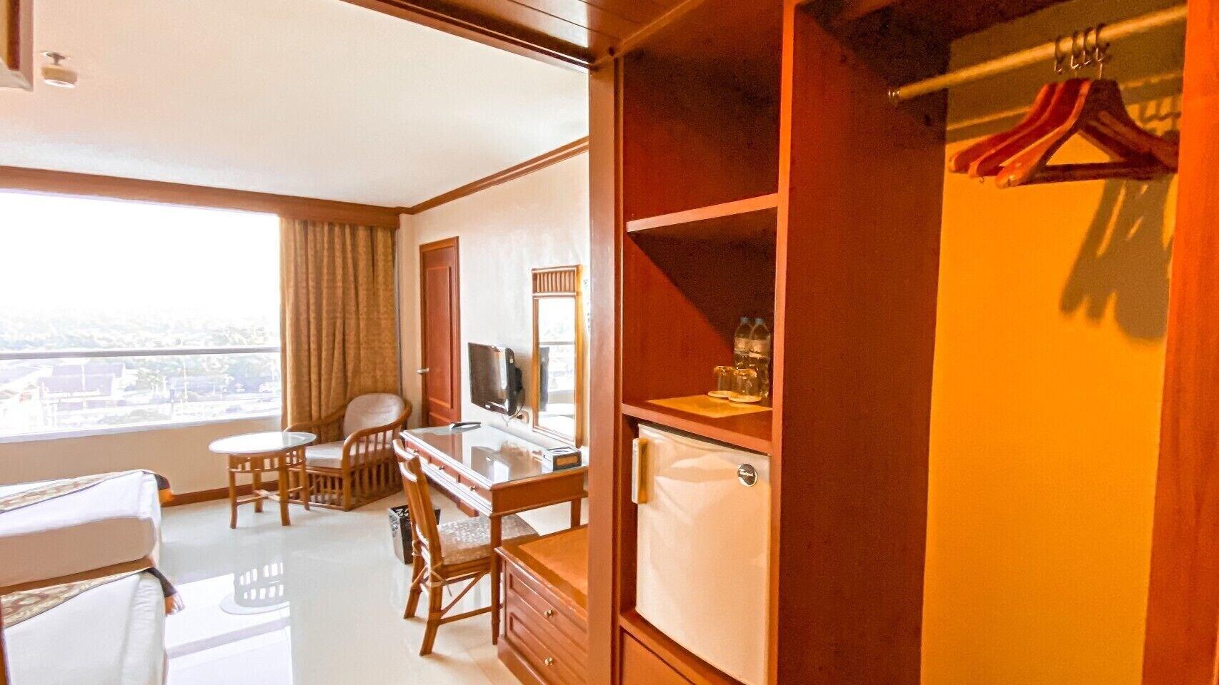 K Park Grand Hotel Sha Plus Certified Surat Thani Eksteriør billede