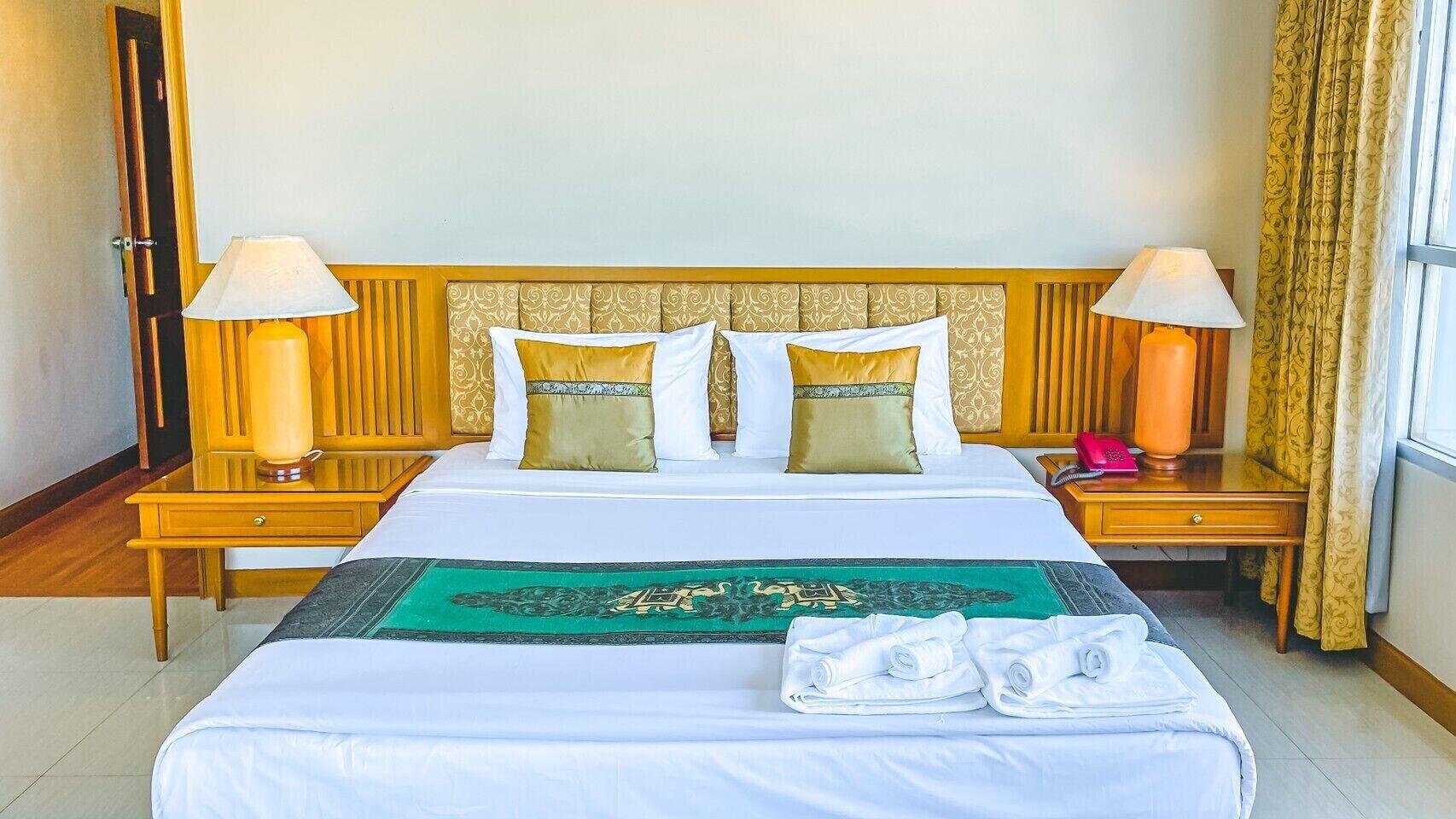 K Park Grand Hotel Sha Plus Certified Surat Thani Eksteriør billede